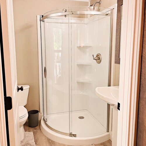 Birdhouse cabin interior 5